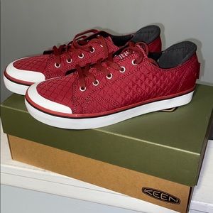 Keen sneakers♥️